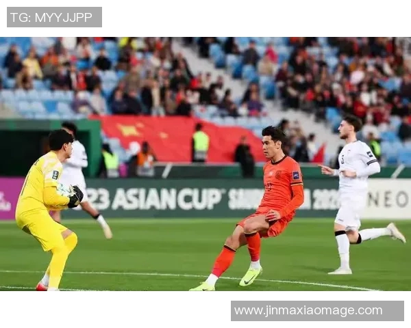 国足热身赛迎战乌兹别克斯坦,主帅:以战代练备战世预赛 国足热身赛迎战乌兹别克斯坦,主帅:以战代练备战世预赛